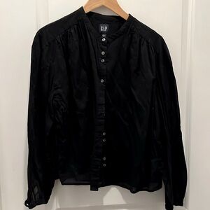 EUC. Black button up from the Gap.